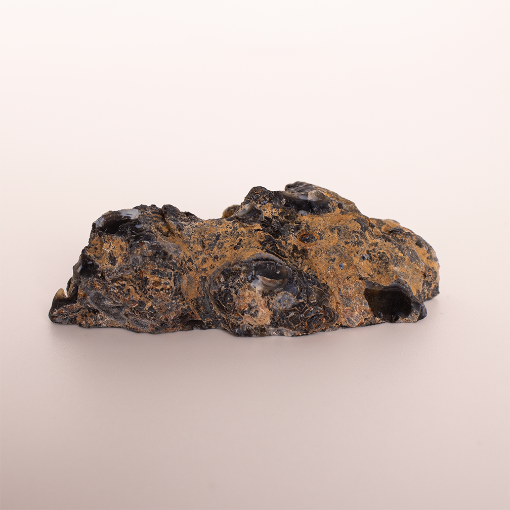Ágata - Pulida y Teñida - 5,9 x 2,6 x 2,0 cm - 26 g