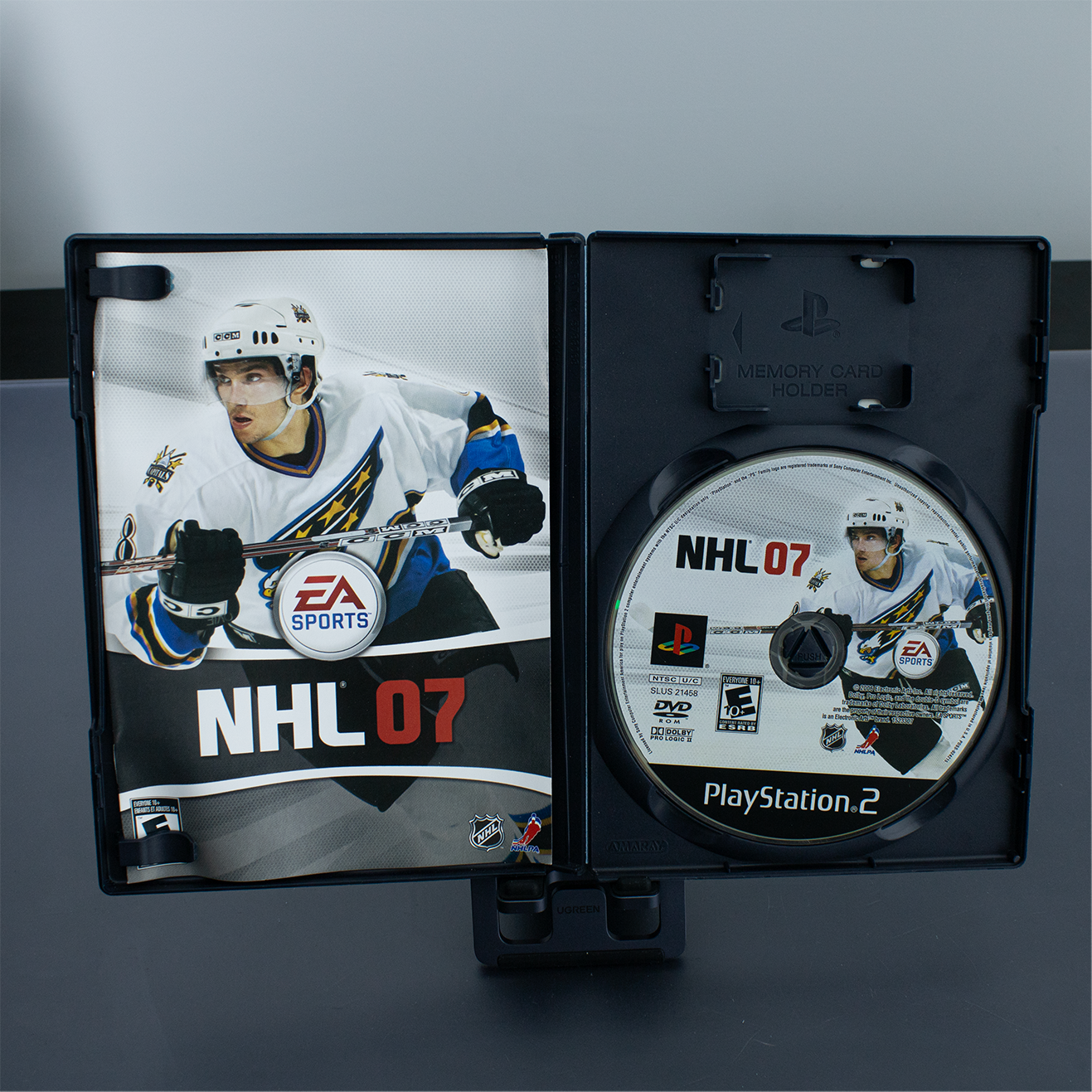 NHL07 - CIB - PS2 Game