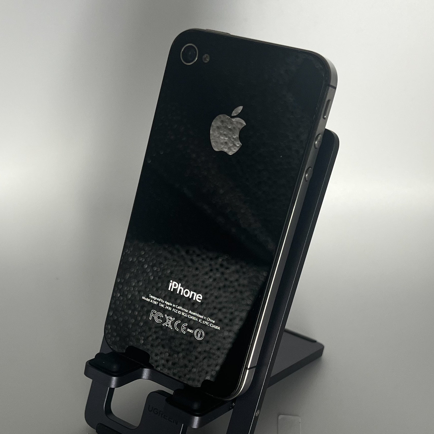 iPhone 4S - iOS 7.0.2 (RARO) - Funciona bien - 16 GB - Bloqueado