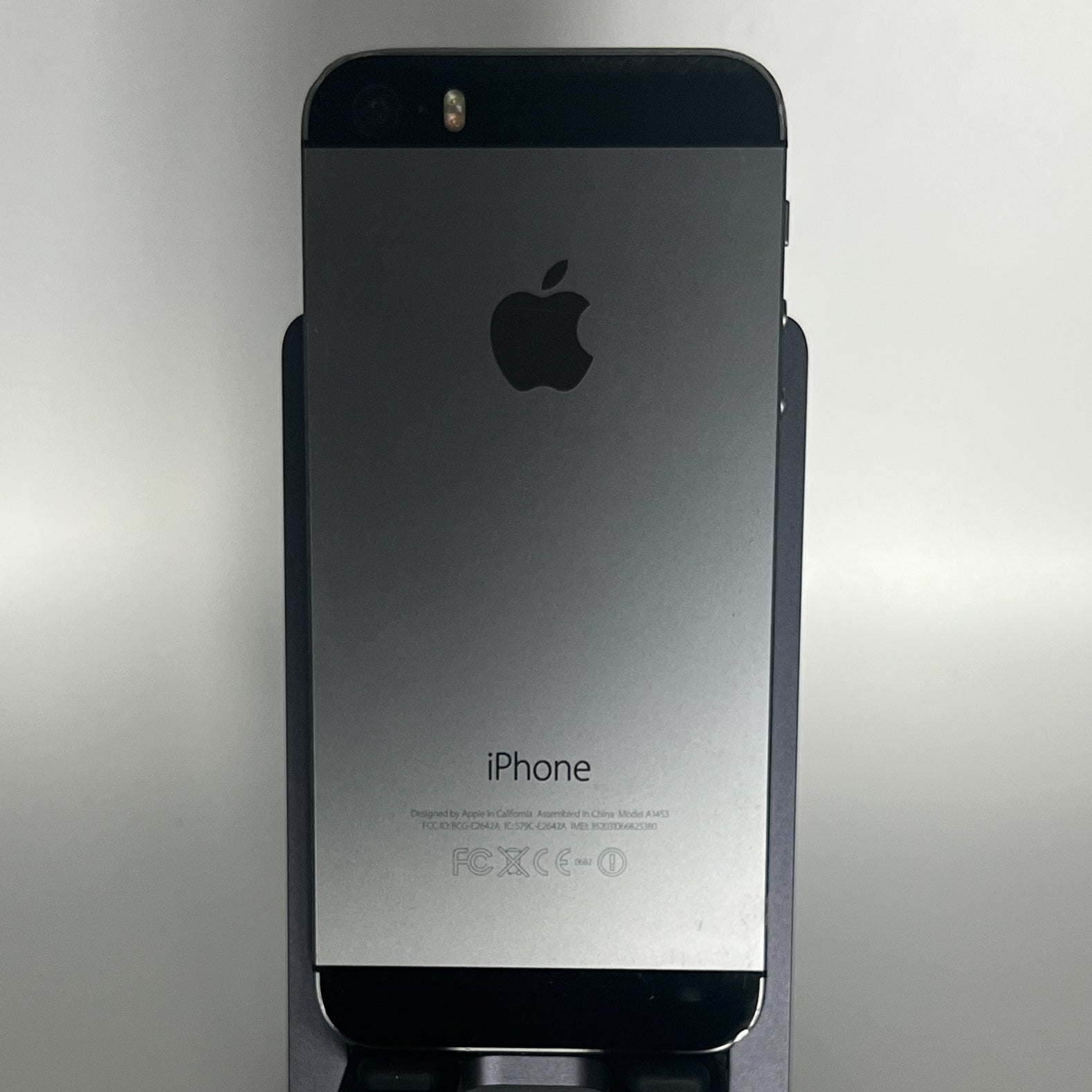 iPhone 5S - iOS 11.2.1 - Débloqué - 16 Go - Batterie à 71 %