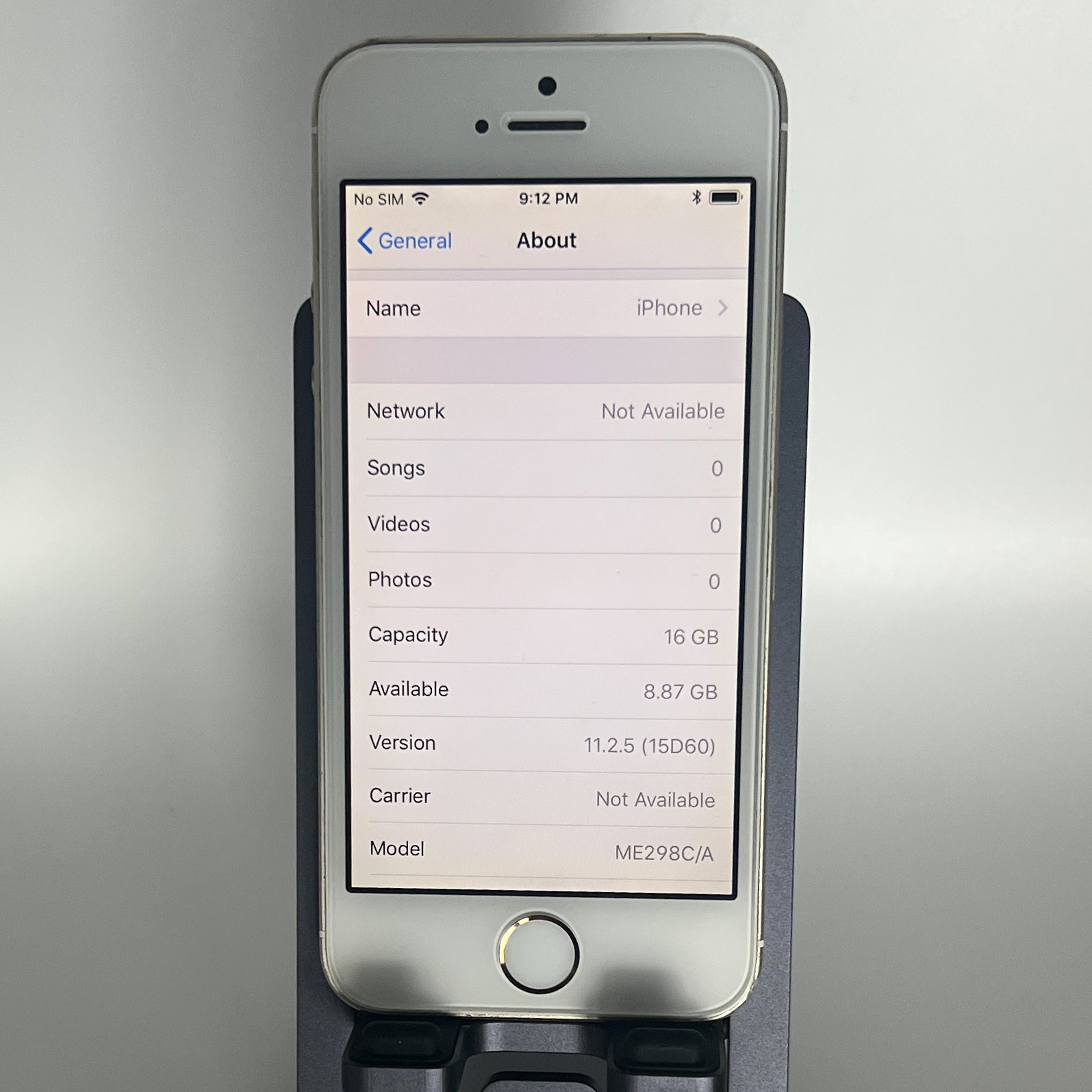 iPhone 5S - iOS 11.2.5 - Unlocked - 16GB - Battery 84%