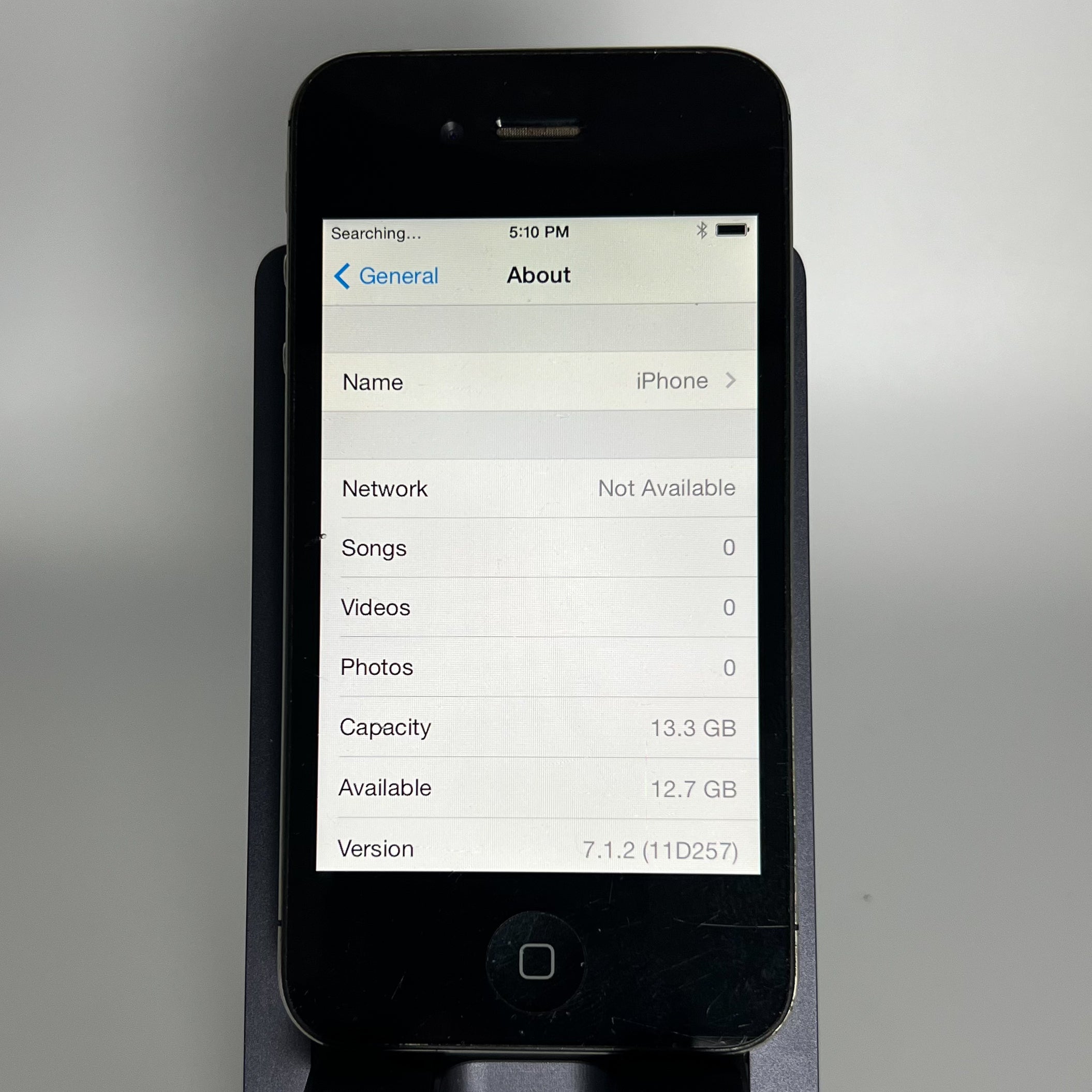 iPhone 4S - iOS 7.1.2 (RARE) - Works fine - 16GB - Battery 92% - Locked