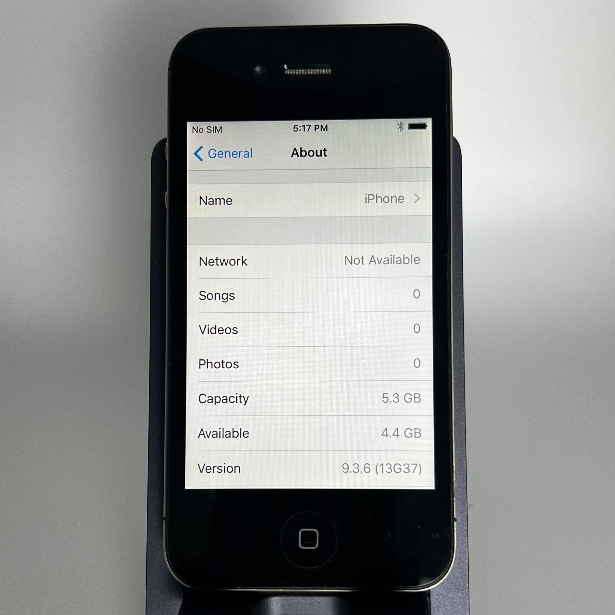 iPhone 4S - Works fine - 8GB - iOS 9.3.6 - Battery 88% - Unlocked