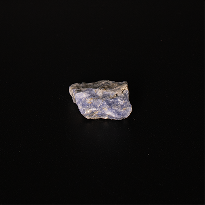 Blue Sodalite - 2.0 x 0.8 x 1.2 cm - 3.4g