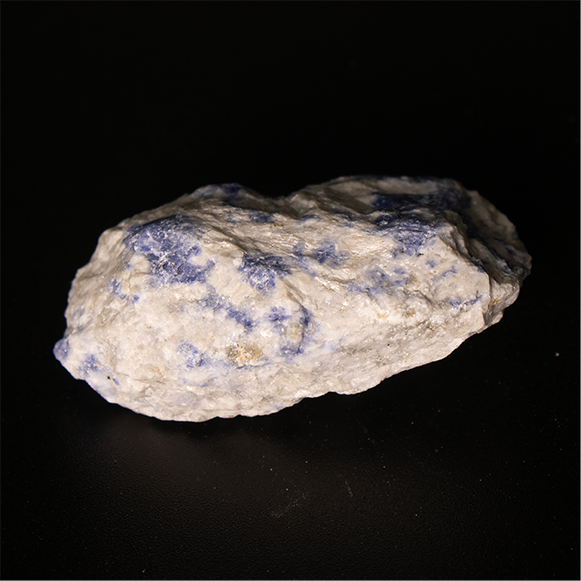 Blue Sodalite - 4.0 x 2.2 x 2.0 cm - 15 g