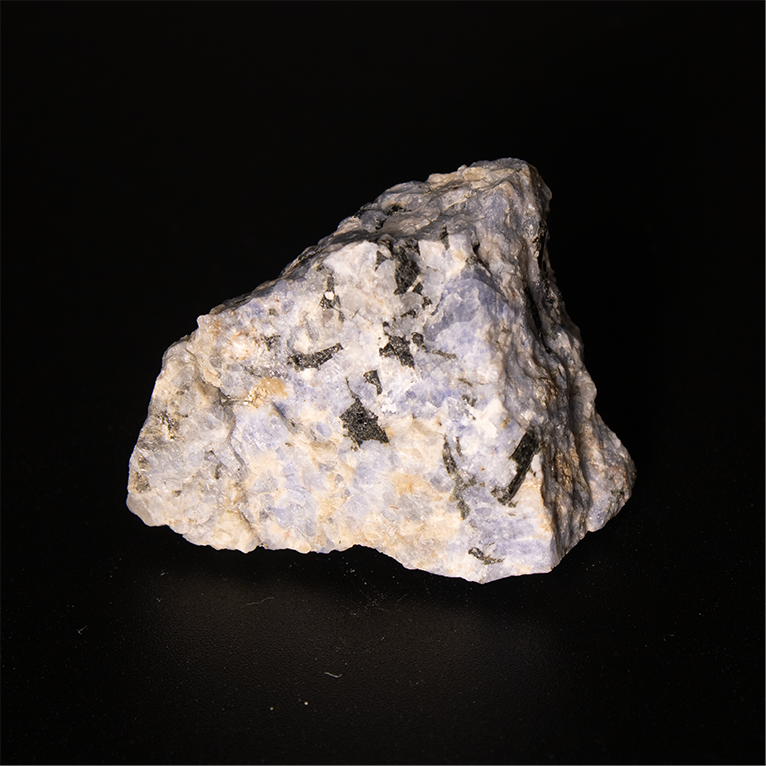 Blue Sodalite - 4.2 x 3.5 x 2.0 cm - 23.1 g