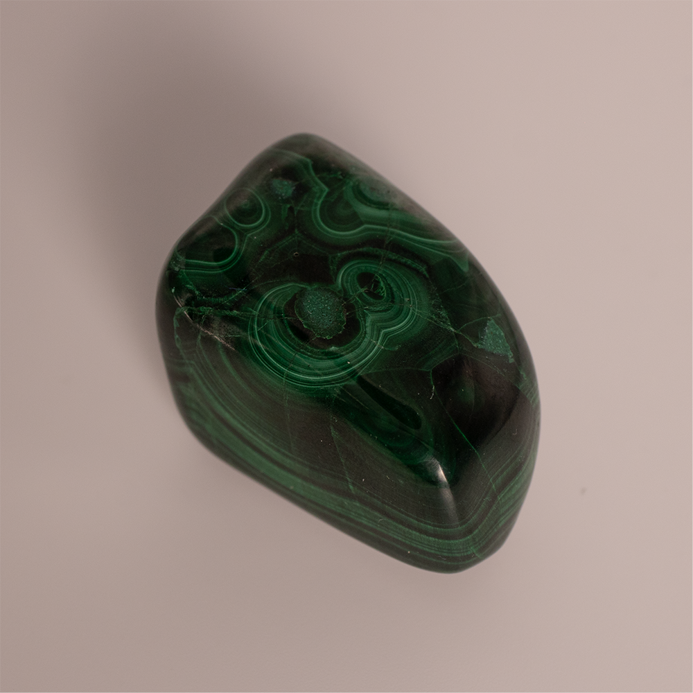 Malachite - Polished - 3.0 x 2.0 x 2.0 cm - 52.8g