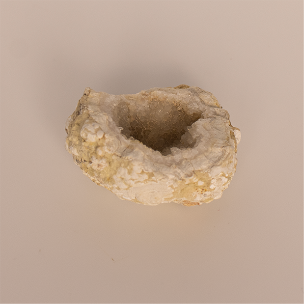 Quartz Geode - 3.2 x 3.0 x 2.0 cm - 14.5g