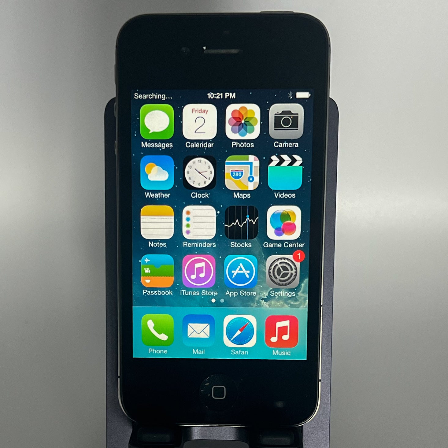 iPhone 4S - iOS 7.0.4 (RARE) - Works fine - 16GB - Battery 86%