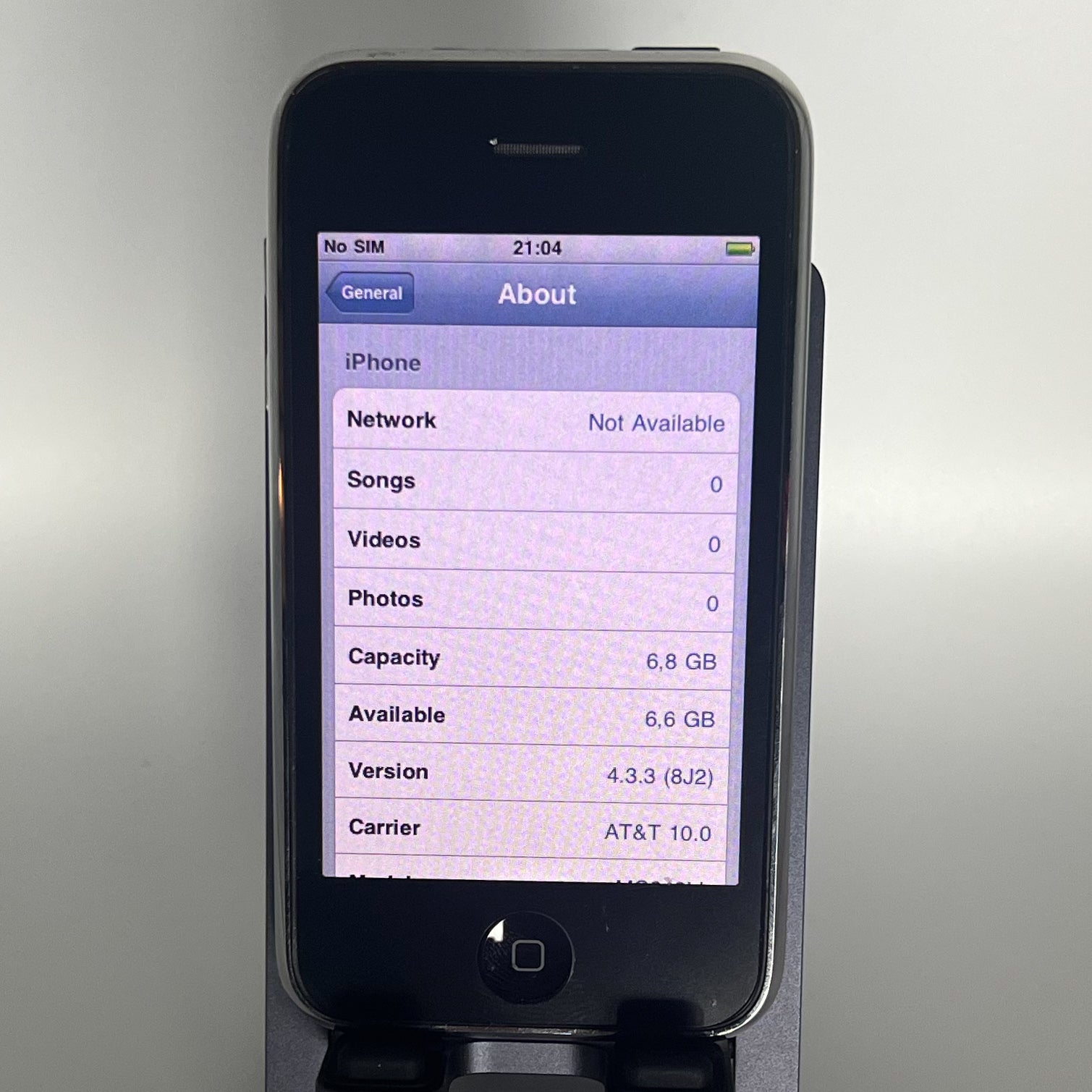 iPhone 3GS - iOS 4.3.3 (RARE) - Works fine - Locked - 8GB