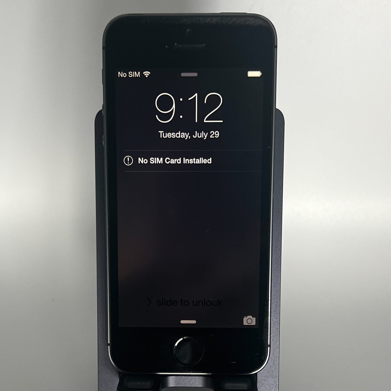 iPhone 5S - iOS 8.1.2 (RARE) - Unlocked - 64GB - Battery 86%