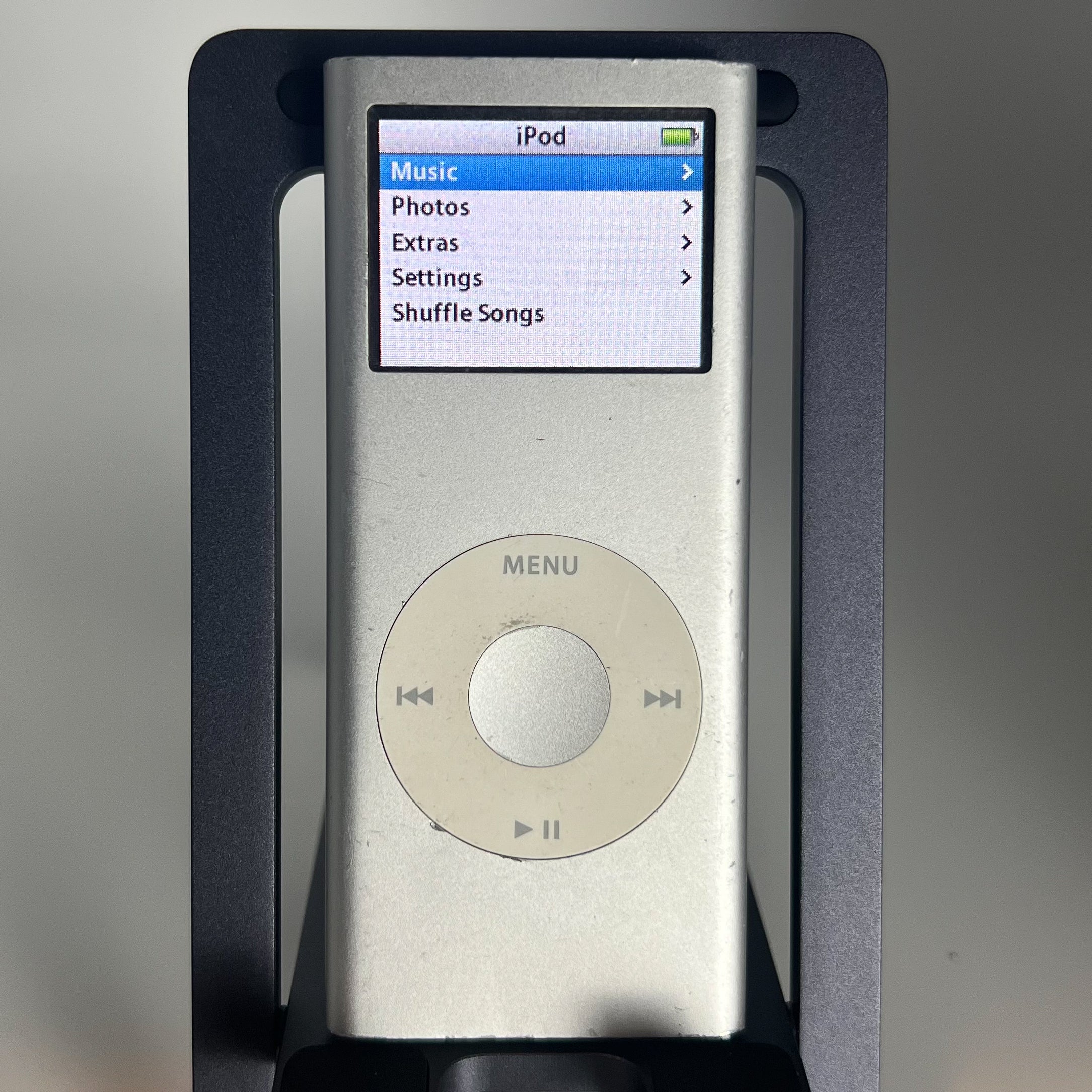 iPod Nano 2 - 2GB - A1199 - Works fine