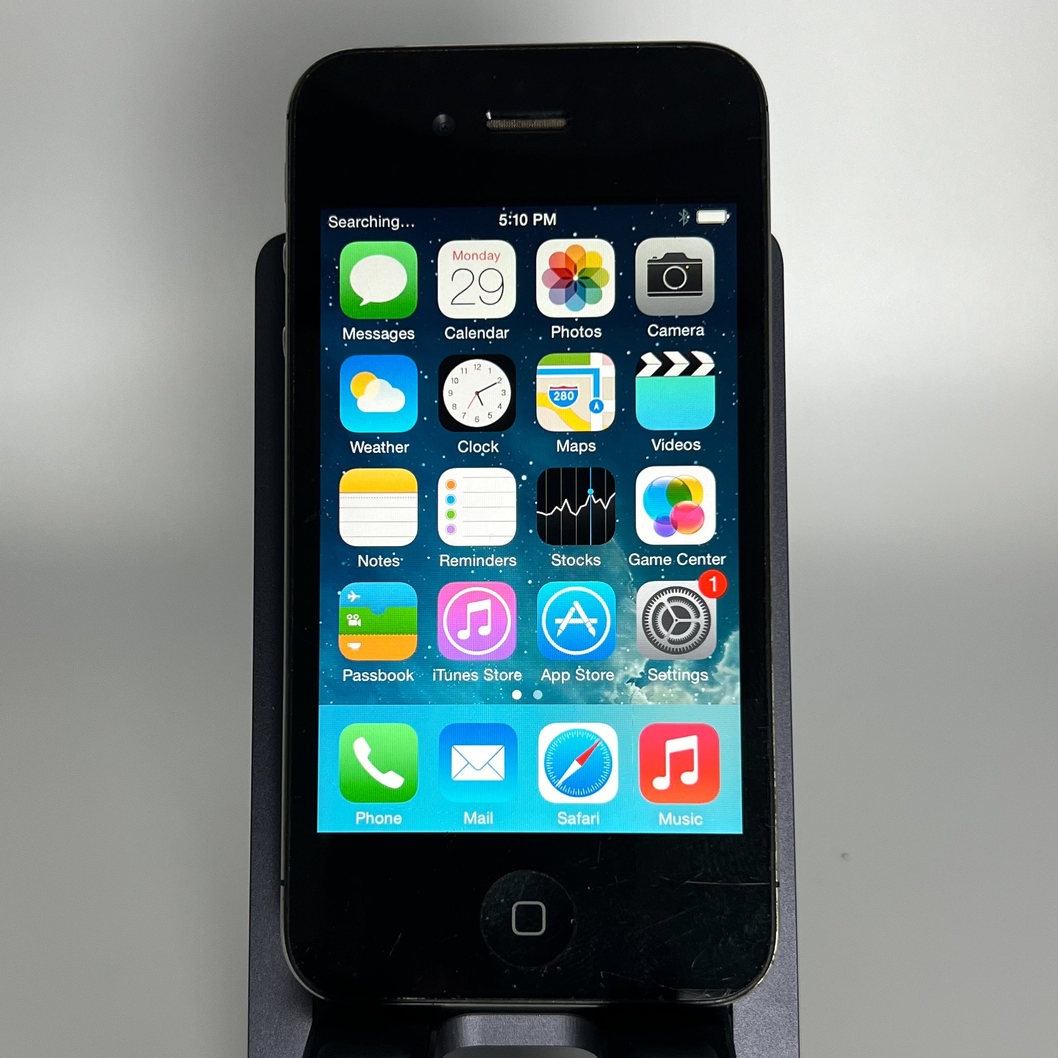 iPhone 4S - iOS 7.1.2 (RARE) - Works fine - 16GB - Battery 92% - Locked